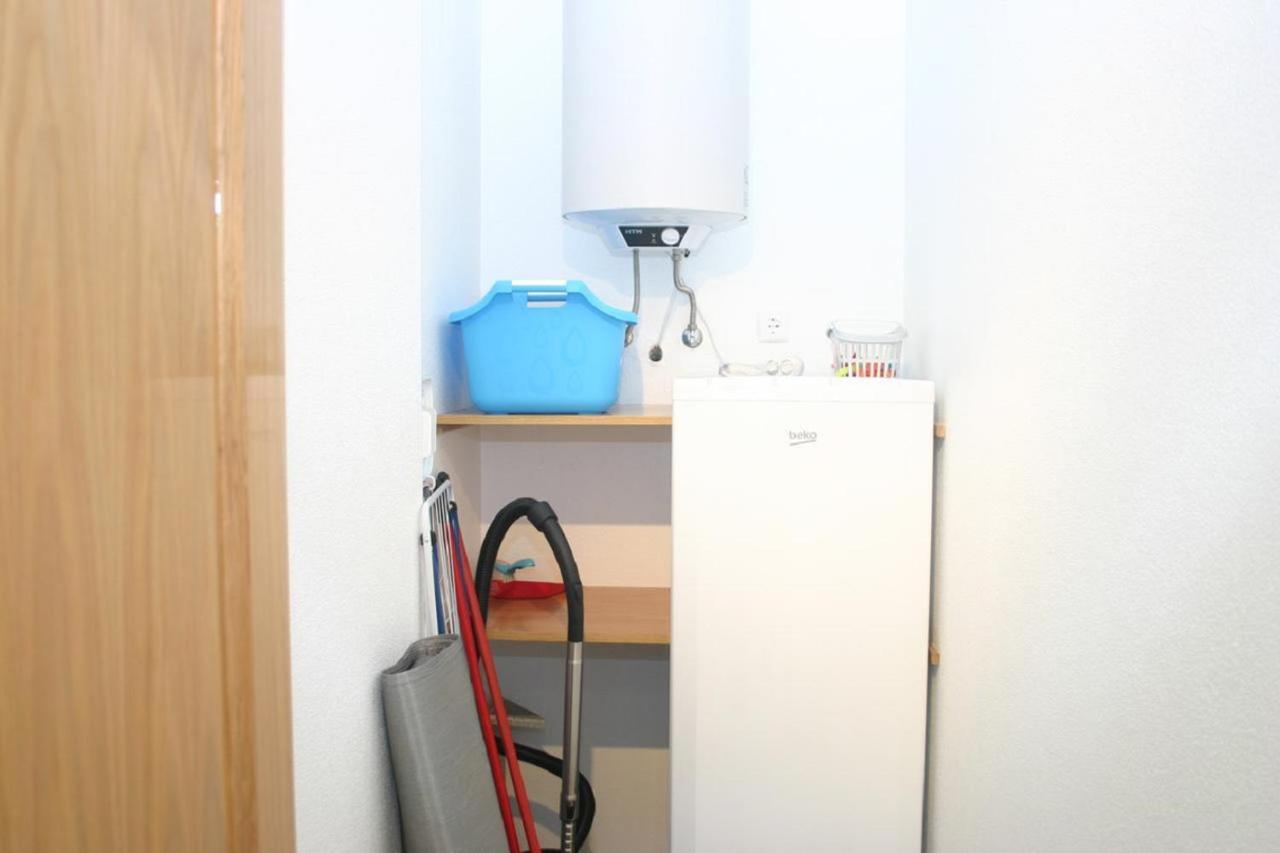 Apartamento Luminoso Urb. Quinta Das Palmeiras Porches  Bagian luar foto