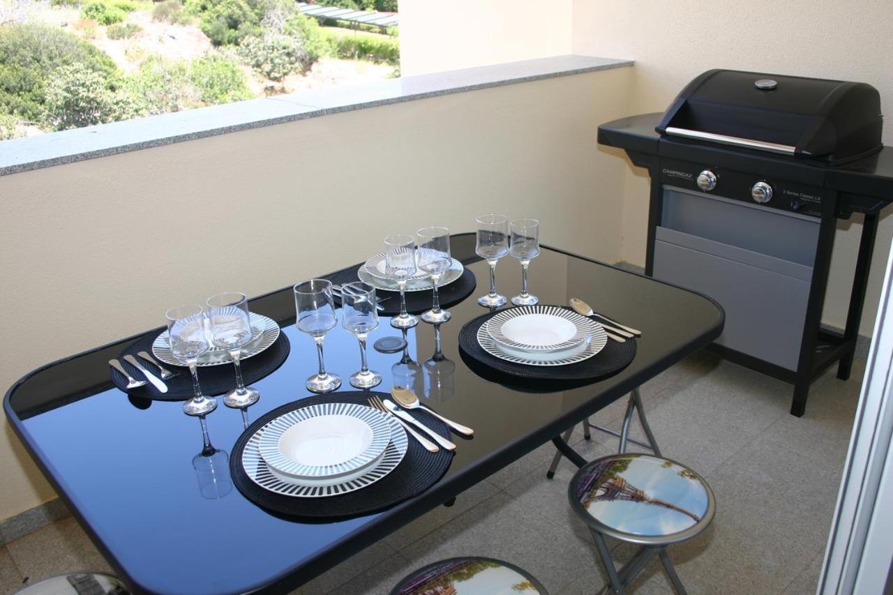 Apartamento Luminoso Urb. Quinta Das Palmeiras Porches  Bagian luar foto